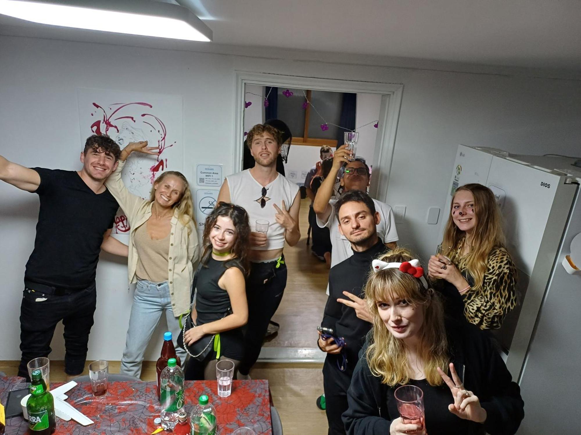 Ocean'S Guesthouse - Foreigners Only Seul Exterior foto